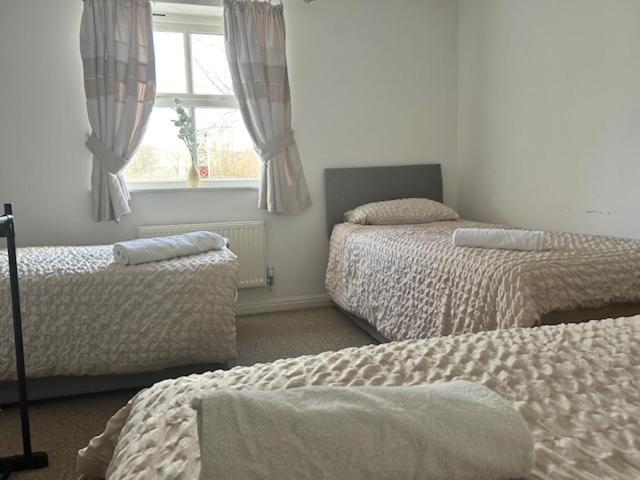Bluebell House 2 Bedroom With Parking And Garden Σκάνθορπ Εξωτερικό φωτογραφία